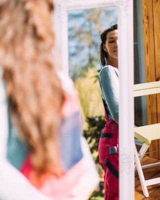 Pst, můžeme se tě na něco zeptat? Co se ti na našich montérkách líbí nejvíc? Zajímají nás tvoje zkušenosti, i malé radosti...